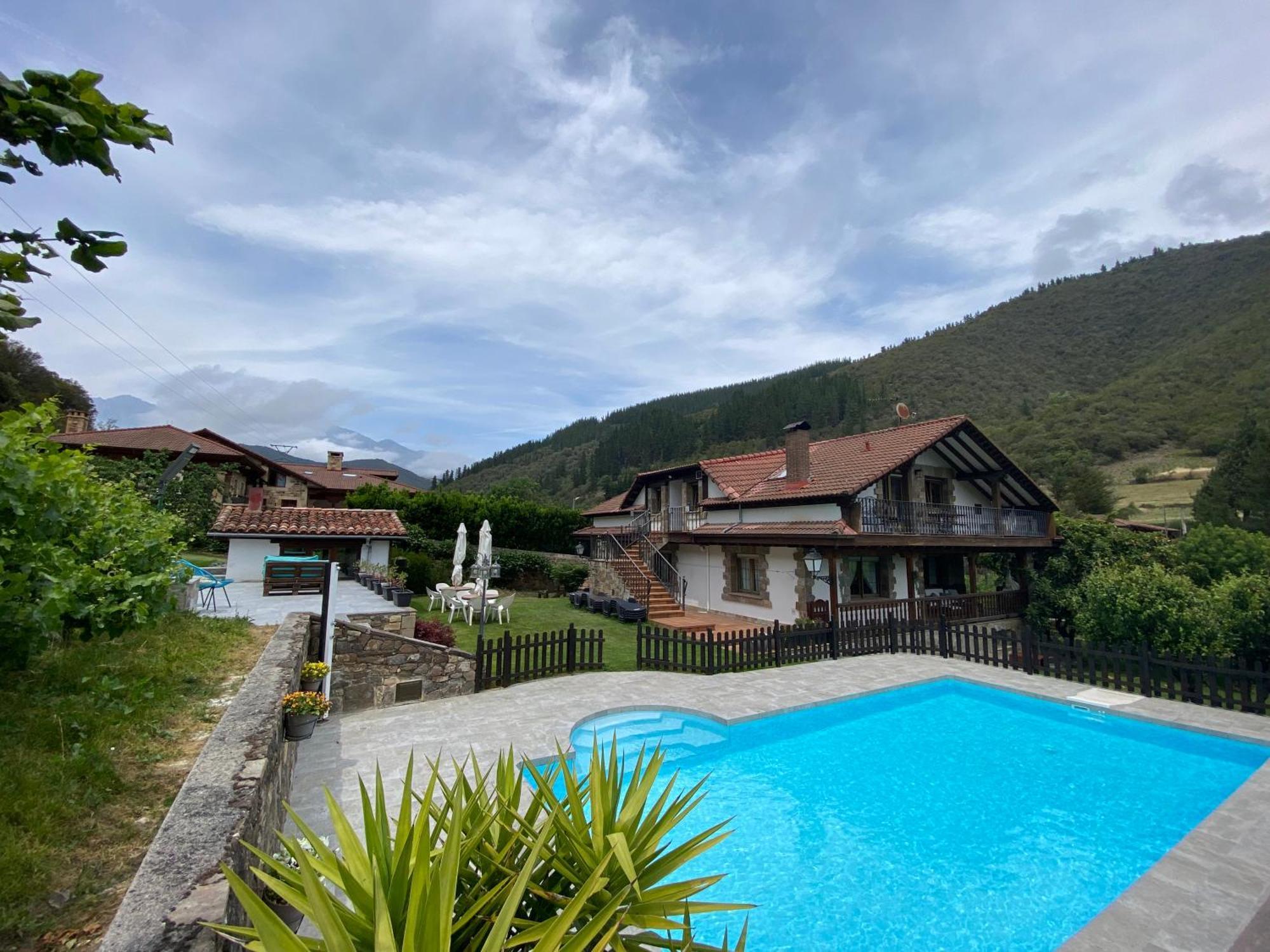 Apartamentos Rurales Valverde Potes Exterior photo